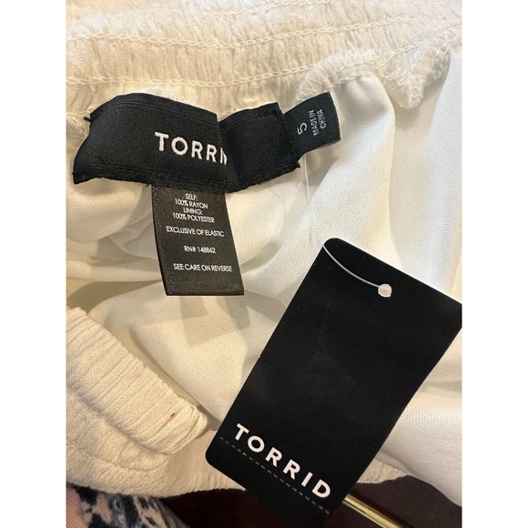 NWT Torrid 3.5 Inch Short Gauze High-Rise Ruffle Hem Shorts Plus Size 5X 28 - Picture 9 of 10